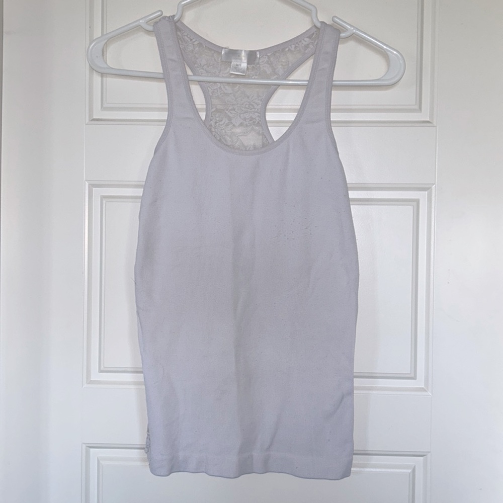 FREE (with buy) Lace Racerback Tank Top 🤍